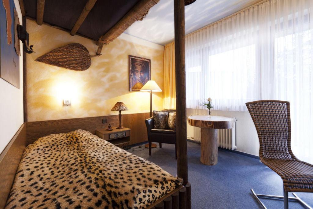 באד מינדר אם דייסטר Themen Hotel Terrassen Cafe מראה חיצוני תמונה