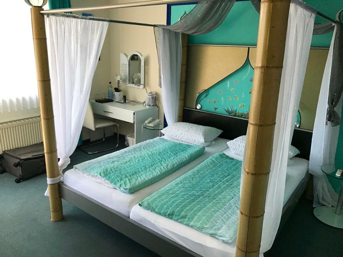 באד מינדר אם דייסטר Themen Hotel Terrassen Cafe מראה חיצוני תמונה